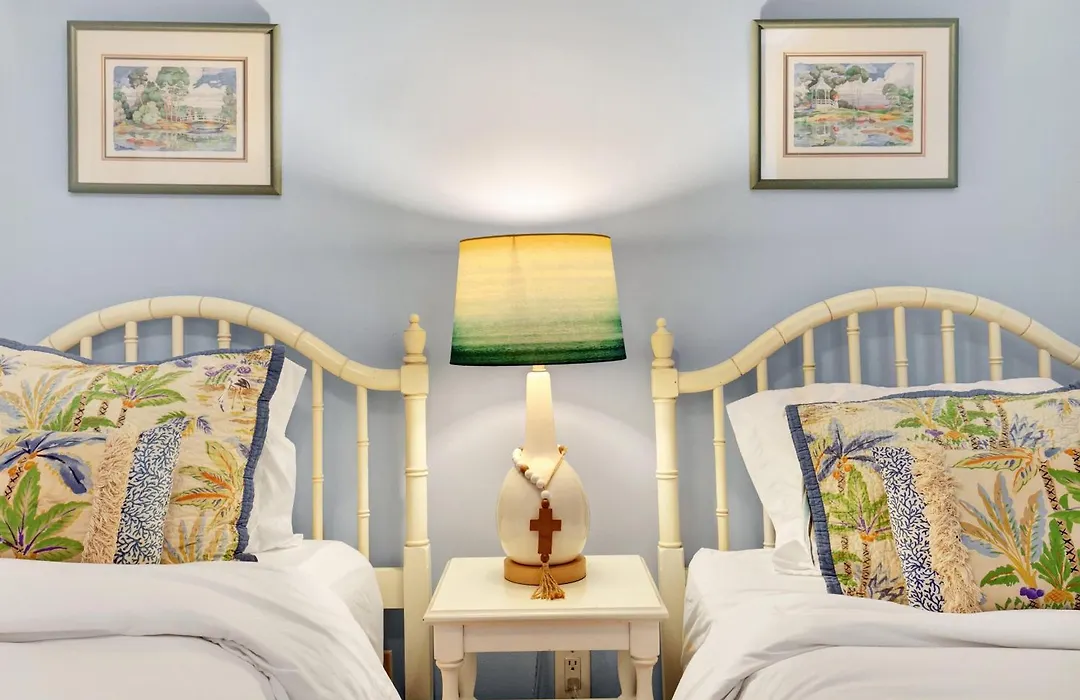 Beachside Colony Unit 613-1
