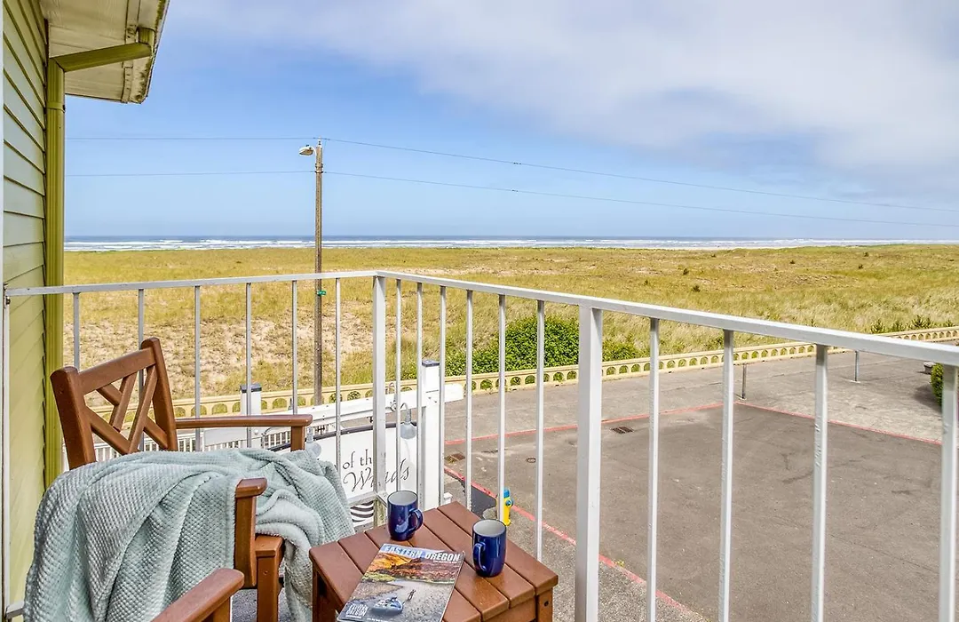 Inn Of The Four Winds Seaside Oceanfront-1