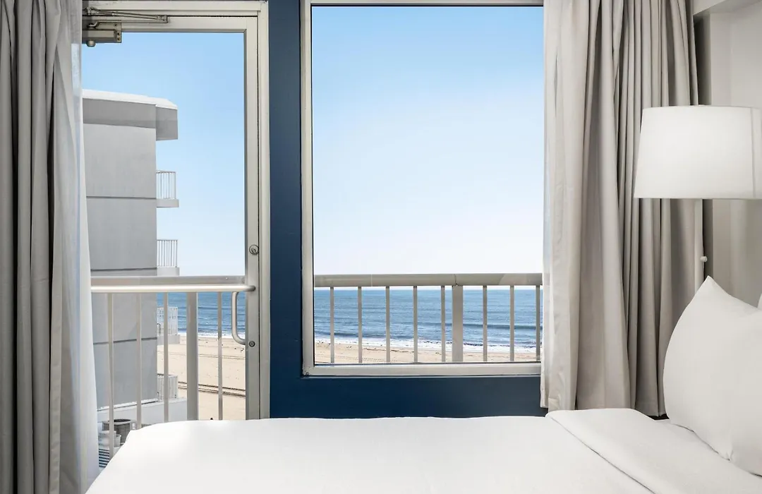 Spark By Hilton Virginia Beach Oceanfront-1