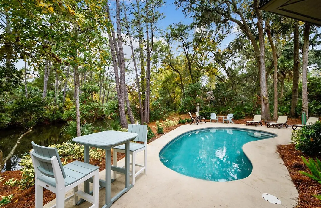 8 Cottage Court-1