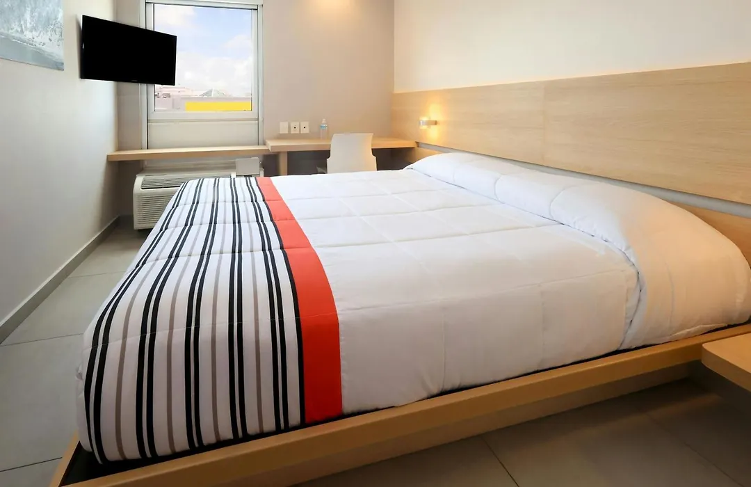 City Express Junior By Marriott Cancun-1