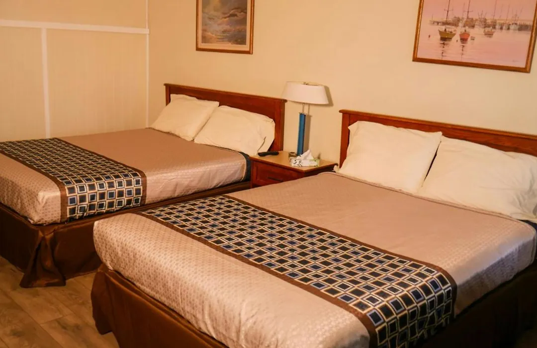 Hampton Motor Inn-1