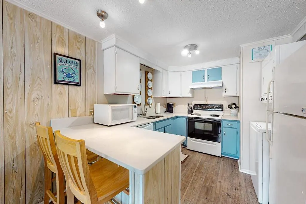 Ocean Point III 326-1