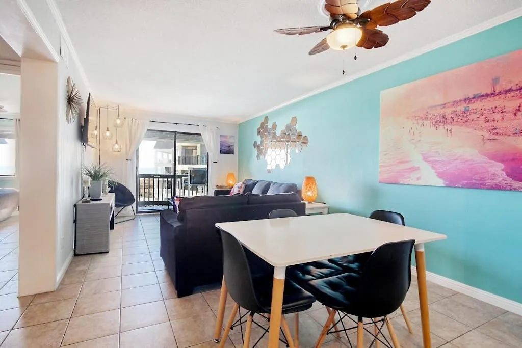 Cherry Grove Retreat & Sea Cabin-1