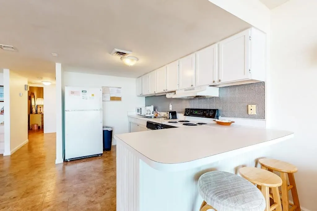 Fountainhead Towers 1204-1