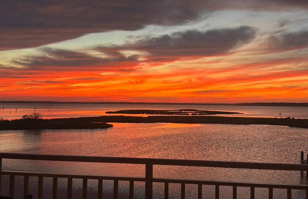 Spacious 3-Bedroom Condo At Sunset Bay Perfect For Families In Ocean City-1