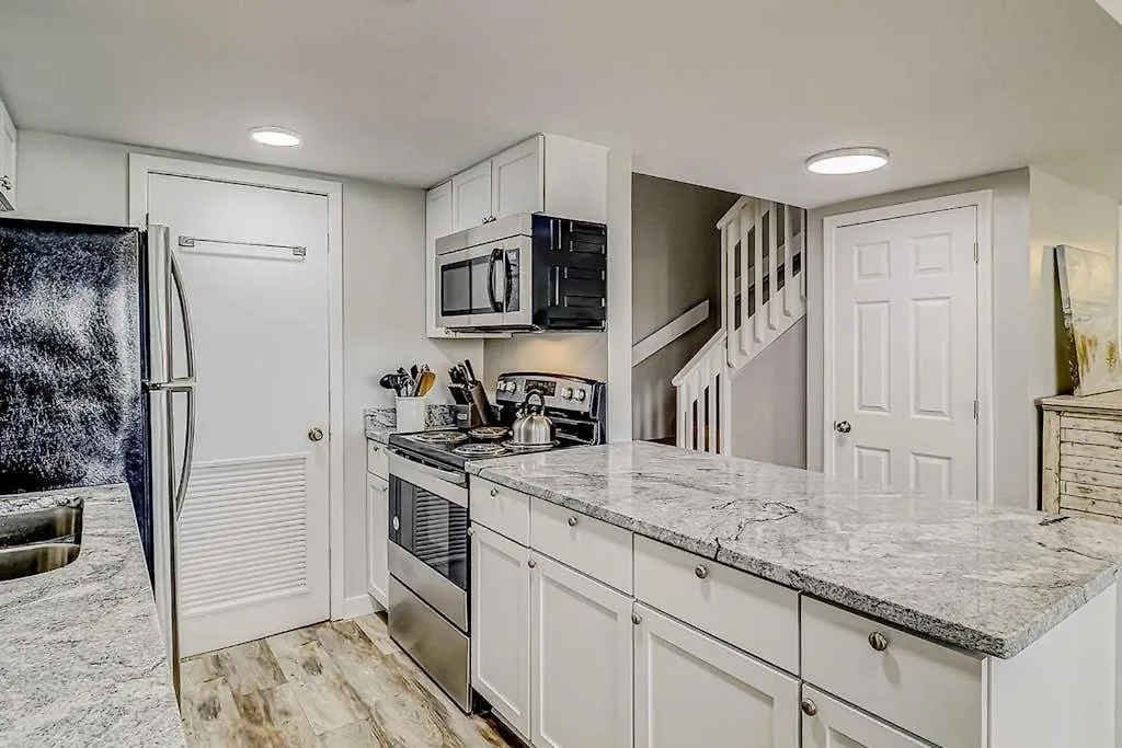 Forest Beach Villas 405-1