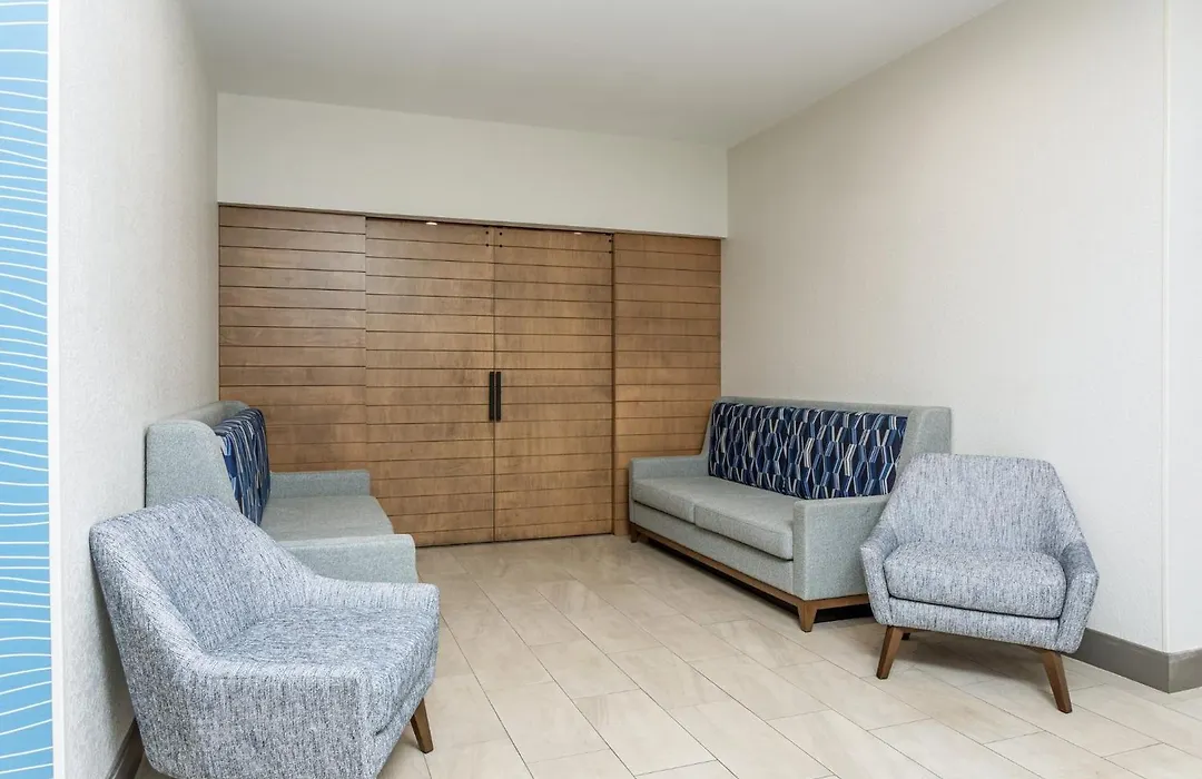 Holiday Inn Express & Suites Palm Coast - I-95-1