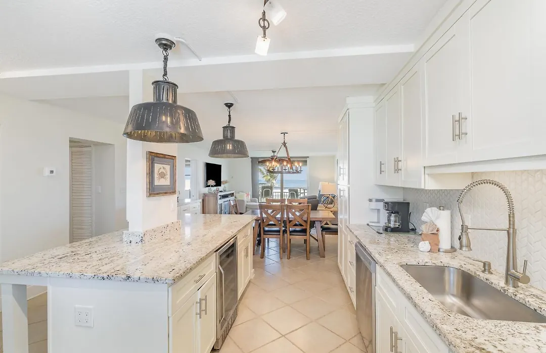Marko Villa Oceanfront Condo-1