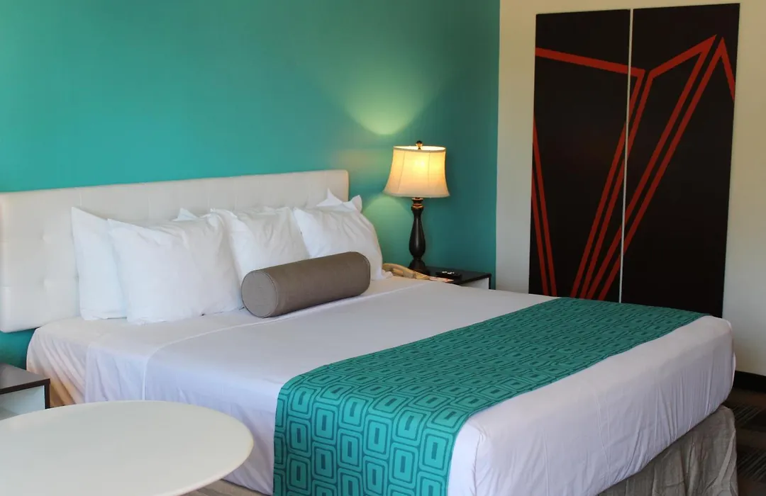 Howard Johnson By Wyndham San Diego Hotel Circle-1