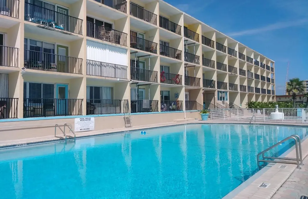 Daytona Inn Studios-1
