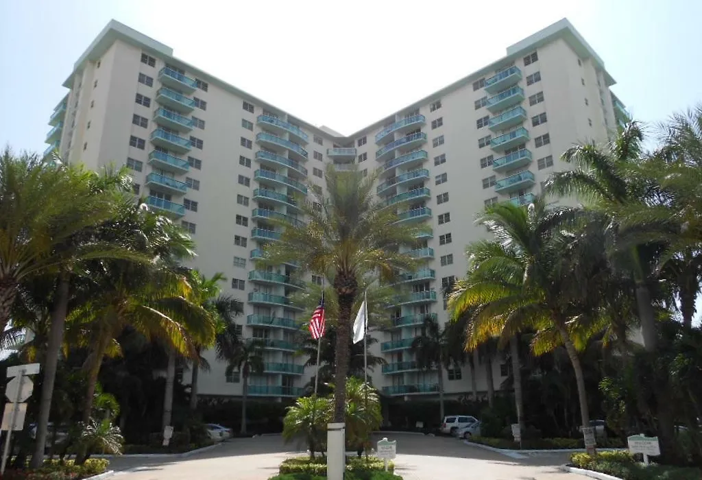 Tides Apt On Hollywood Beach-1