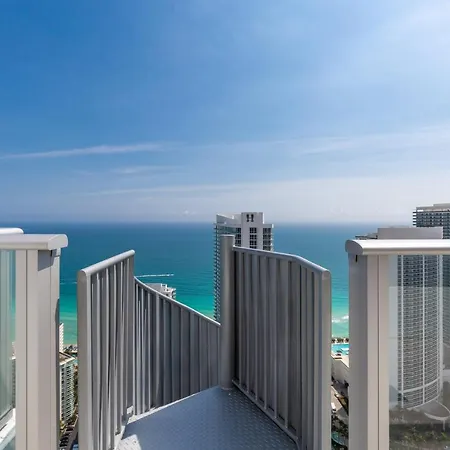 Hyde Beach House Hollywood Private Suites-3