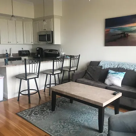 Ocean Front Condo In The Heart Of Hampton Beach-2