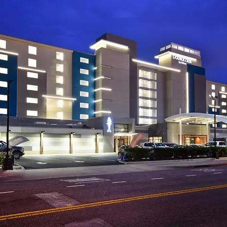 Doubletree By Hilton Oceanfront Virginia Beach-3