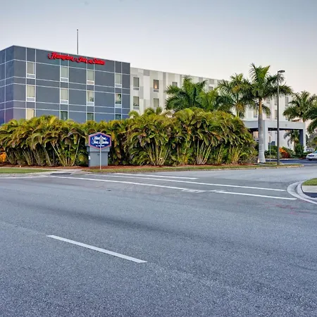 Hampton Inn & Suites Sarasota / Bradenton - Airport-3
