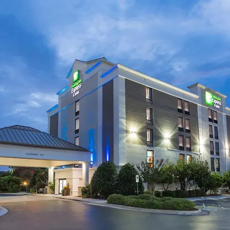 Holiday Inn Express & Suites Wilmington-University Center By Ihg-2