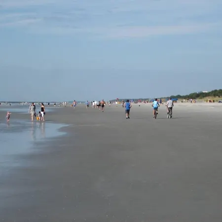 Beachwalk 171-3