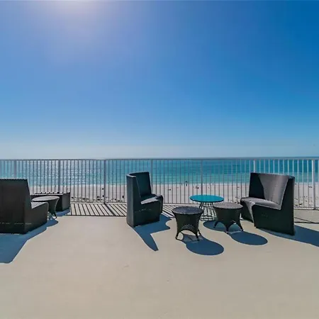Oceana 203 West-3