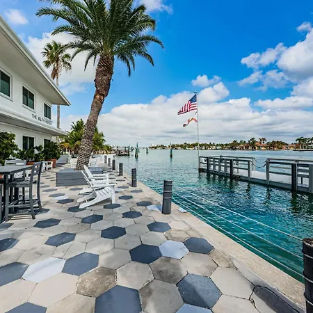 The Roth Hotel, Treasure Island, Florida-2