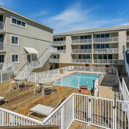 611 Starboard Village-2