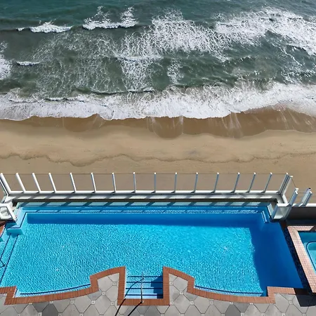 Hilton Virginia Beach Oceanfront-3