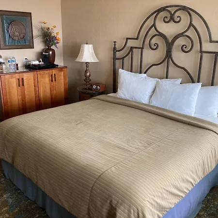Blue Dolphin Inn-3