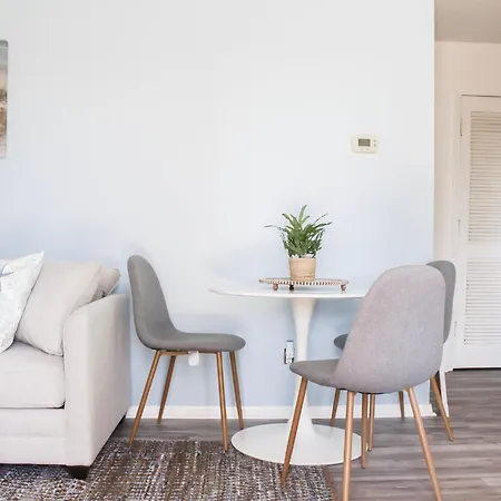 9 Palms Boutique Condos-3