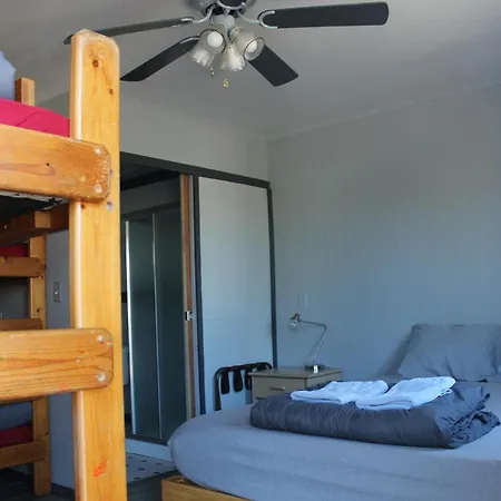 Seaside International Hostel-3