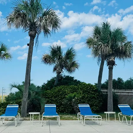 Pensacola, Oceanfront Paradise With Private Beach-3