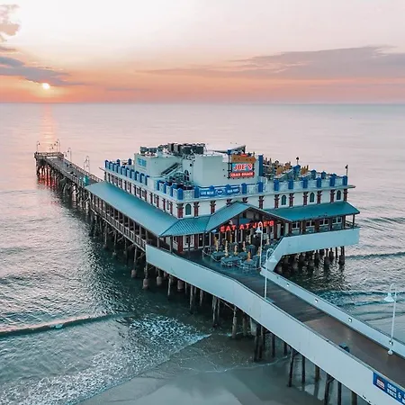 Boardwalk Inn And Suites-3