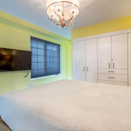 Luxury Large 1Br At The Carlyle Sobe Sleeps 4-2
