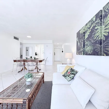Le Cartier Sunny Isles Ocean Paradise-2
