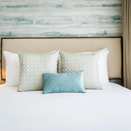 Iberostar Waves Miami Beach-2
