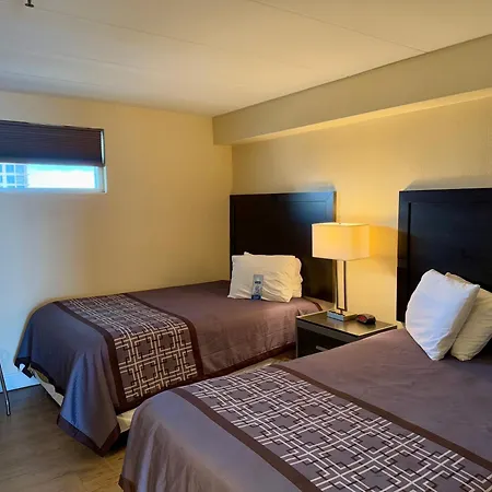 Aquarius Oceanfront Hotel-2