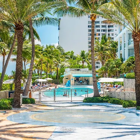 2 Bedroom Private Residence At Carillon Miami Resort -522-3