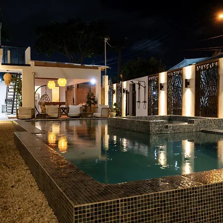 Rooftop Couples Suites At Ocean Park Beach Club-3