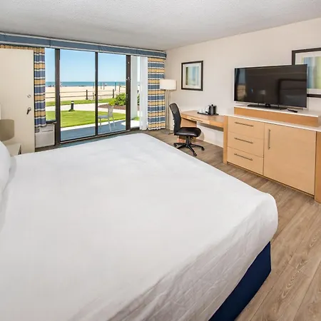 Wyndham Virginia Beach Oceanfront-2