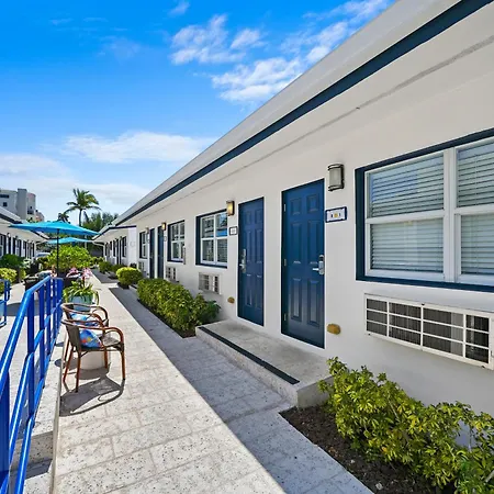 Hollywood Beach Suites And Hotel-3