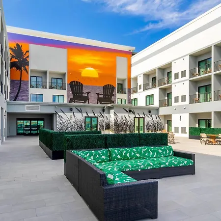 Cambria Hotel St Petersburg-Madeira Beach Marina-2