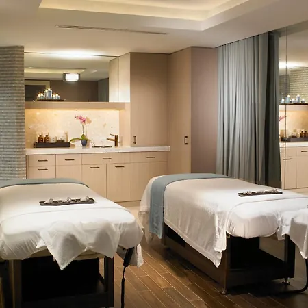 The Palms Hotel & Spa-2