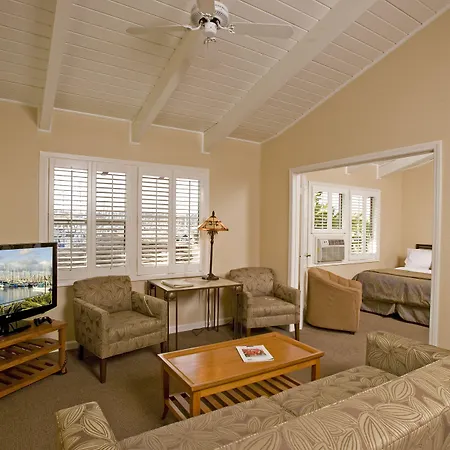 Best Western Plus Island Palms Hotel & Marina-3