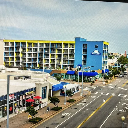 Days Inn By Wyndham Virginia Beach At The Beach-2