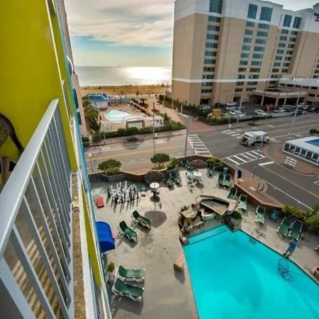 Days Inn By Wyndham Virginia Beach At The Beach-3