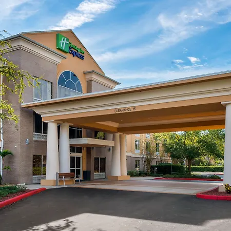 Best Western Plus Flagler Beach Area Inn & Suites-2