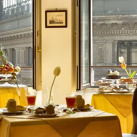 Hotel Art Resort Galleria Umberto-2
