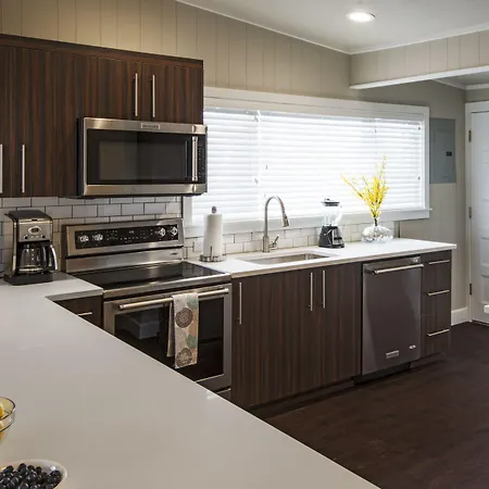 Beach Drive Suites-2