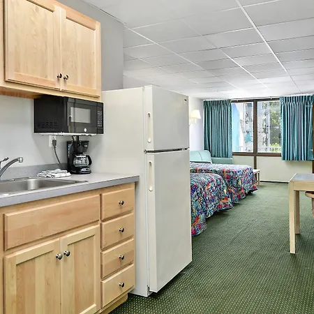 Surf Inn Suites-2