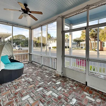 15 17Th Street By Tybee Vacation Rentals-3