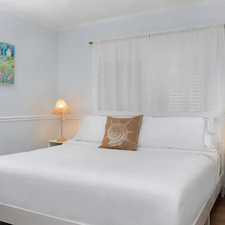 Sabal Palms Inn-2